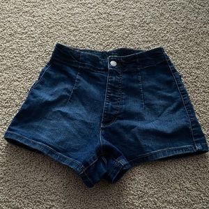 Wild fable highest rise jean denim shorts women’s juniors size 4 small 27